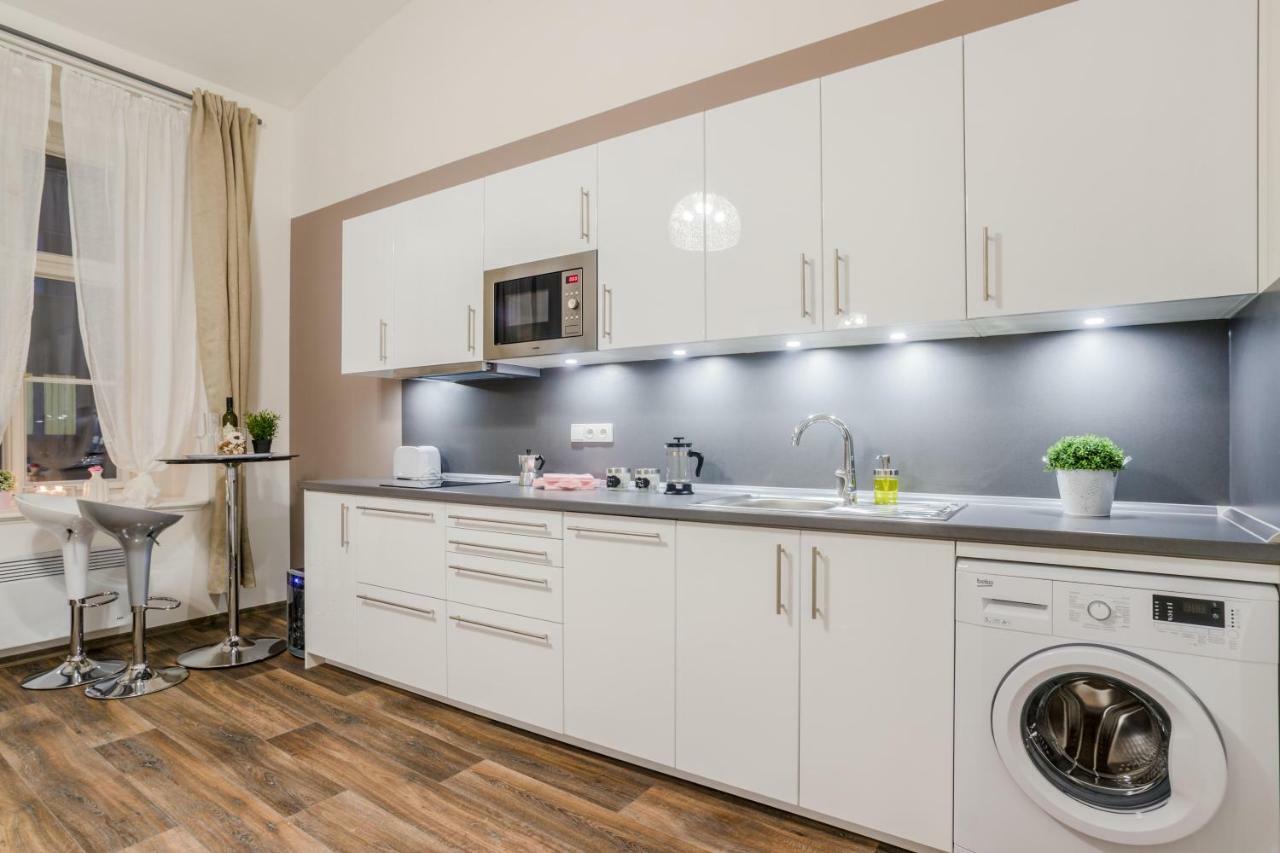 Prague Apt Near Charles Bridge By Michal&Friends Eksteriør bilde
