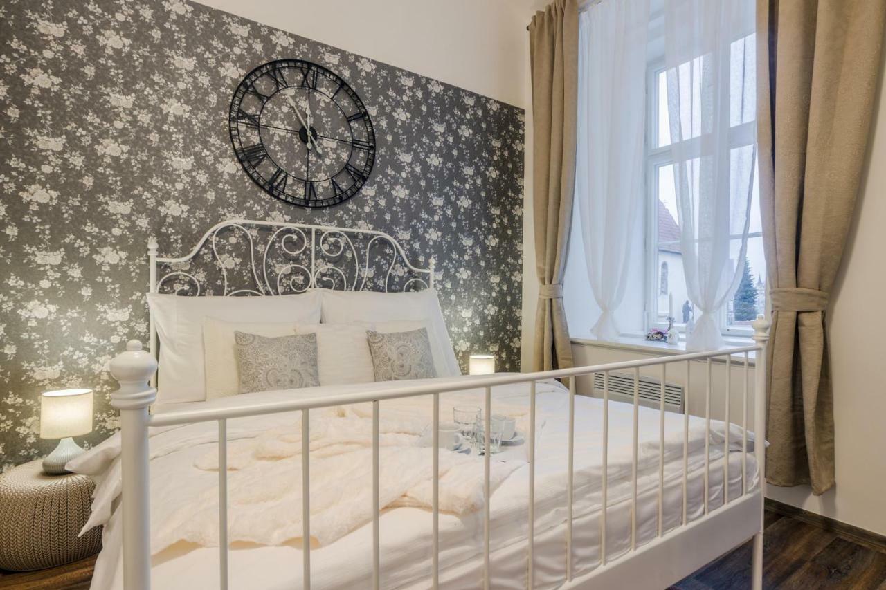 Prague Apt Near Charles Bridge By Michal&Friends Eksteriør bilde